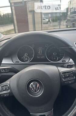Седан Volkswagen Passat 2014 в Рівному