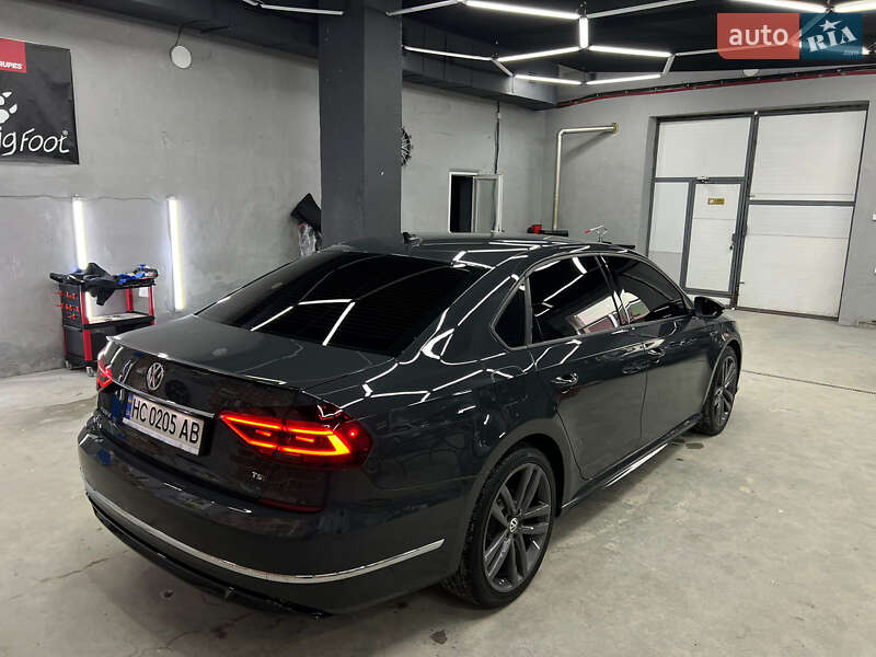 Седан Volkswagen Passat 2017 в Львові