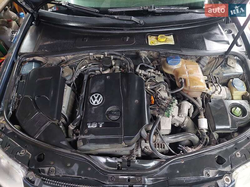 Седан Volkswagen Passat 2003 в Харкові