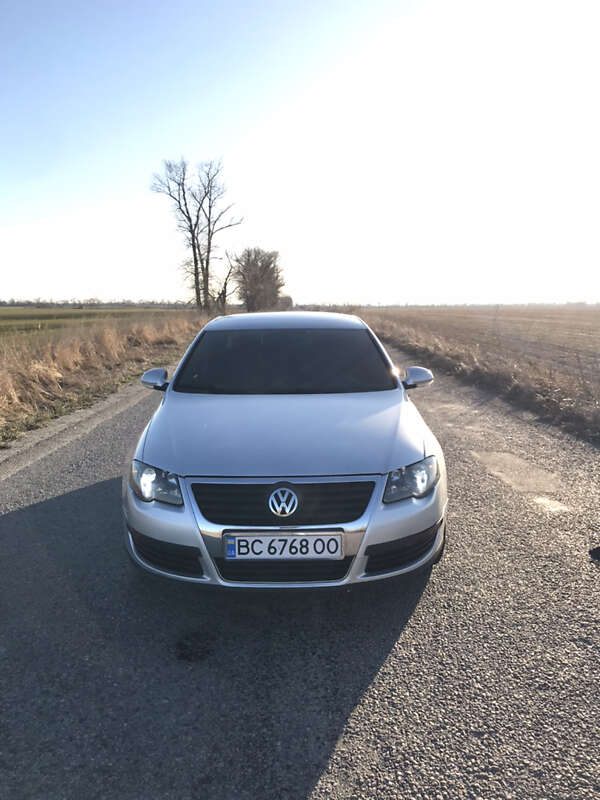 Седан Volkswagen Passat 2005 в Дніпрі