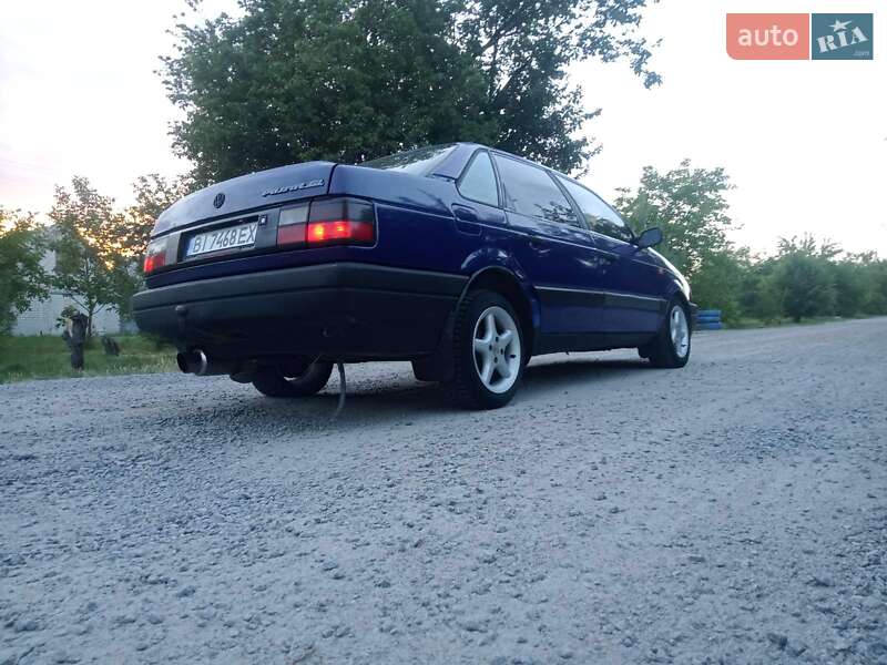 Седан Volkswagen Passat 1993 в Кременчуге фото 11 Седан Volkswagen Passat 1993 в Кременчуге