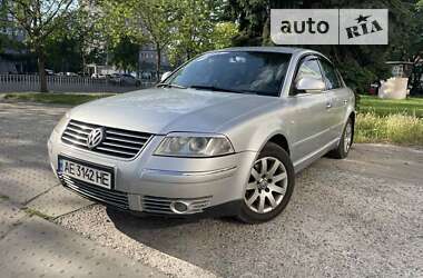 Седан Volkswagen Passat 2002 в Дніпрі