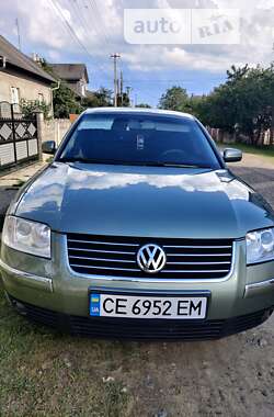 Седан Volkswagen Passat 2003 в Глыбокой