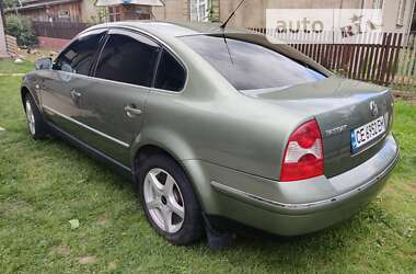 Седан Volkswagen Passat 2003 в Глыбокой