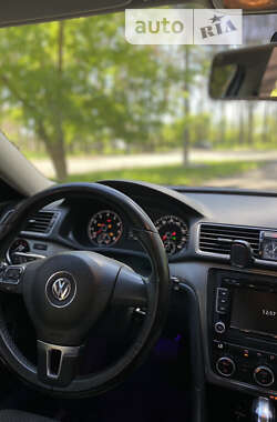 Седан Volkswagen Passat 2012 в Черкассах