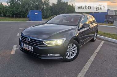 Універсал Volkswagen Passat 2015 в Києві