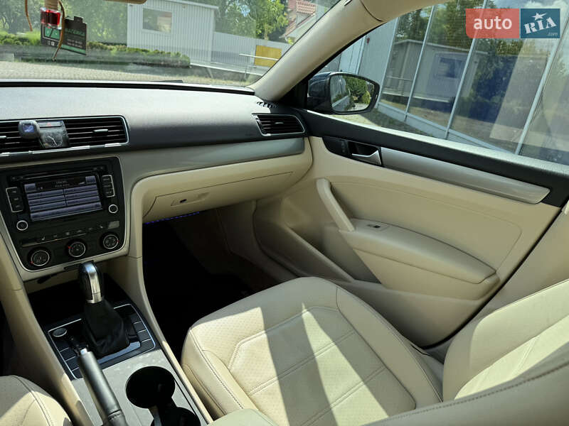 Седан Volkswagen Passat 2015 в Киеве фото 22 Седан Volkswagen Passat 2015 в Киеве