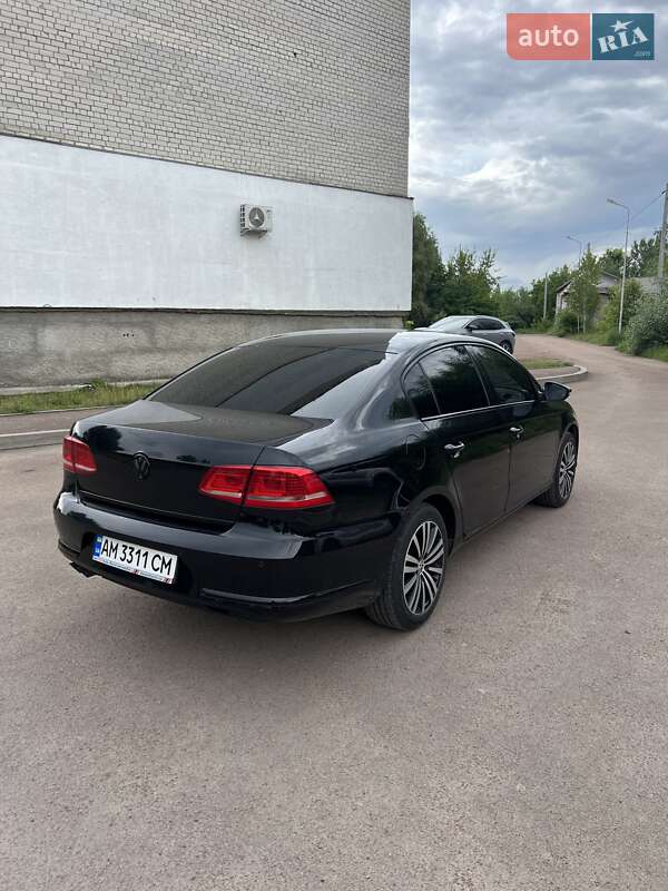 Седан Volkswagen Passat 2012 в Коростені
