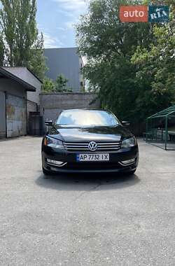 Седан Volkswagen Passat 2014 в Запоріжжі