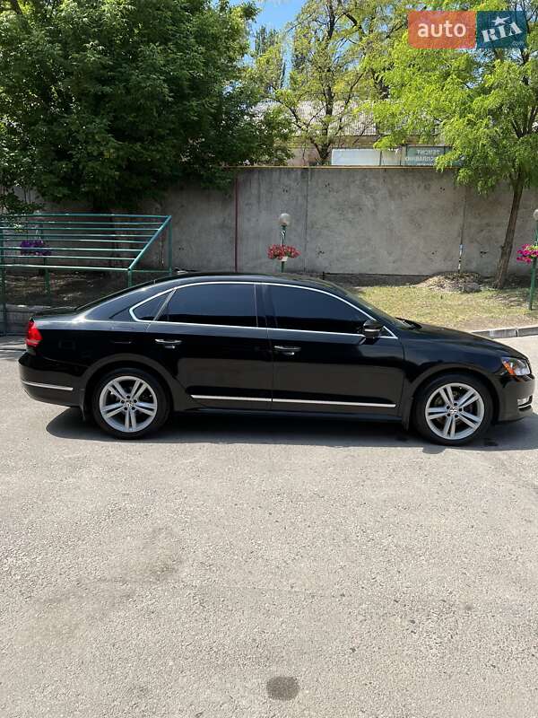 Седан Volkswagen Passat 2014 в Запоріжжі