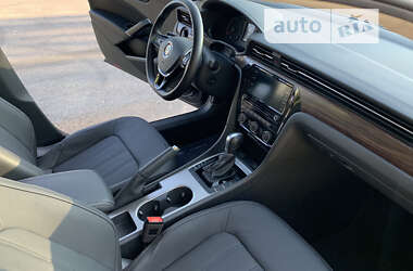 Седан Volkswagen Passat 2020 в 