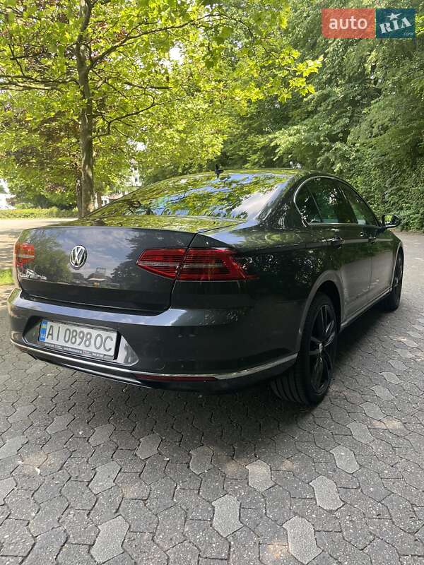 Седан Volkswagen Passat 2019 в Киеве