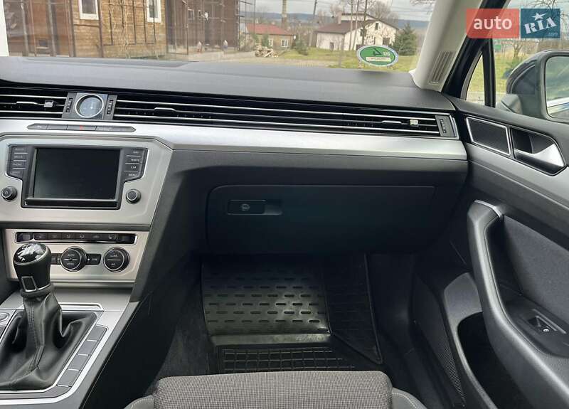 Универсал Volkswagen Passat 2016 в Золочеве фото 64 Универсал Volkswagen Passat 2016 в Золочеве