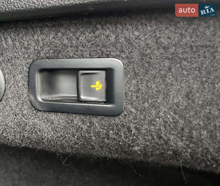 Универсал Volkswagen Passat 2016 в Золочеве фото 86 Универсал Volkswagen Passat 2016 в Золочеве