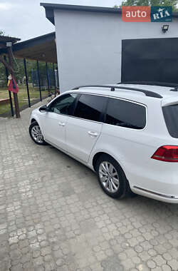 Универсал Volkswagen Passat 2011 в Ирпене