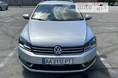 Універсал Volkswagen Passat 2011 в Києві