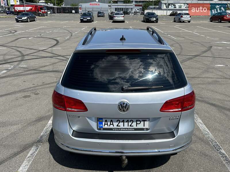 Універсал Volkswagen Passat 2011 в Києві