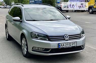 Універсал Volkswagen Passat 2011 в Києві