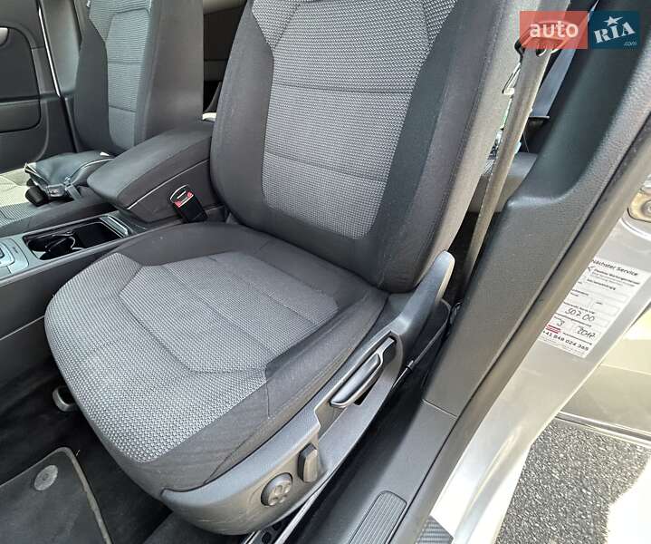 Універсал Volkswagen Passat 2011 в Києві