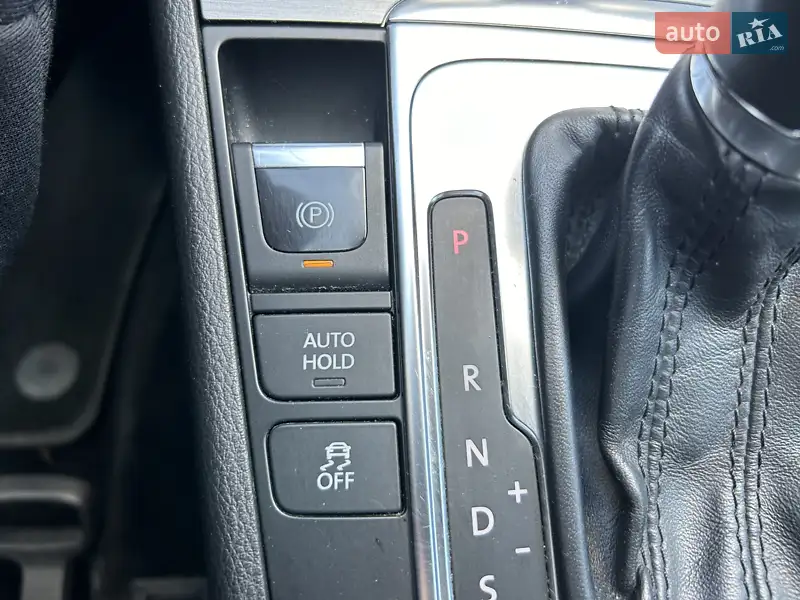 Volkswagen Passat 2011 VIN WVWZZZ3CZCE079010 фото оголошення 82 з 132