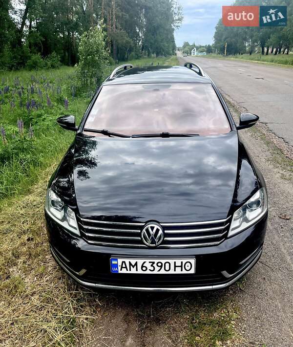 Универсал Volkswagen Passat 2013 в Коростене