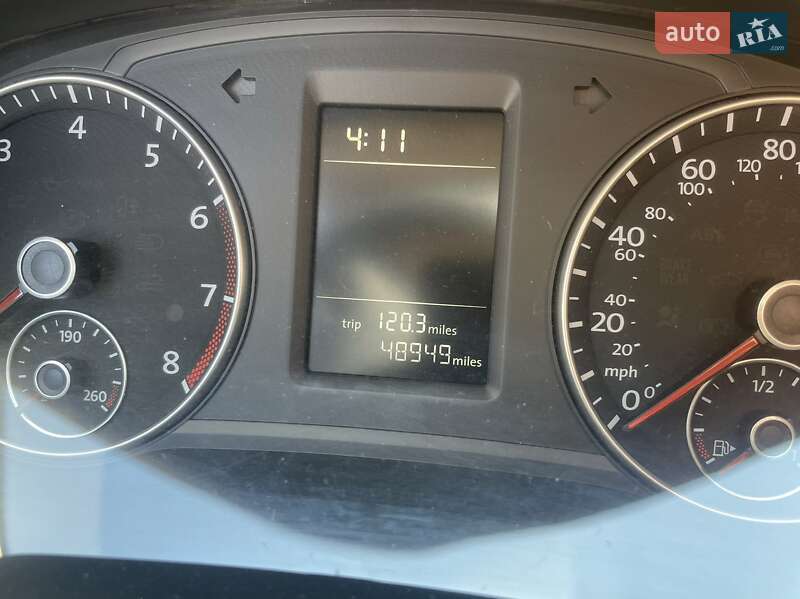 Седан Volkswagen Passat 2013 в Киеве