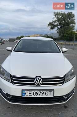 Седан Volkswagen Passat 2011 в Черновцах