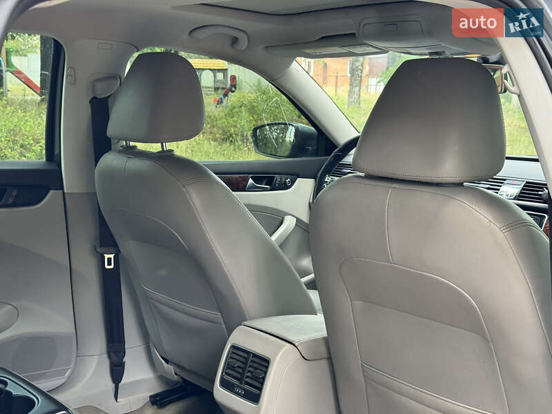 Седан Volkswagen Passat 2013 в Ахтырке