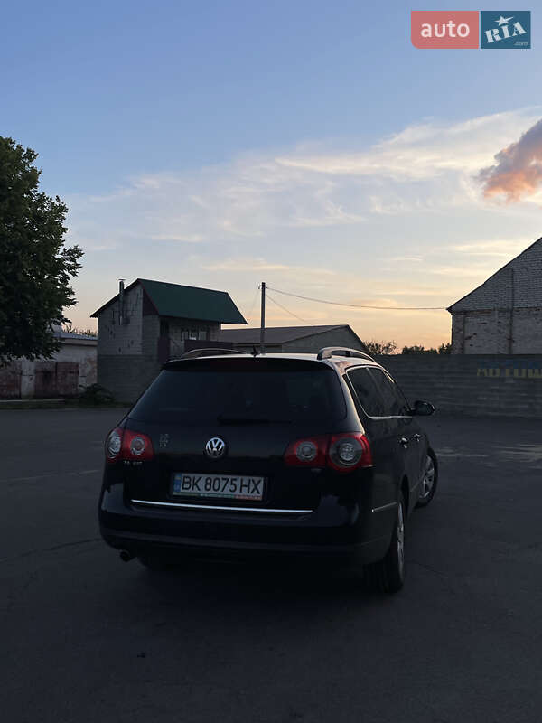 Універсал Volkswagen Passat 2006 в Вараші