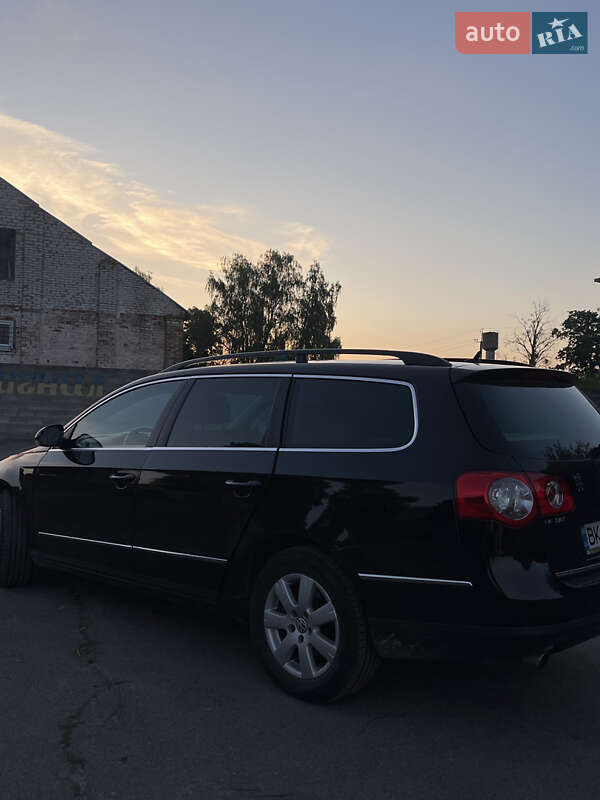 Універсал Volkswagen Passat 2006 в Вараші
