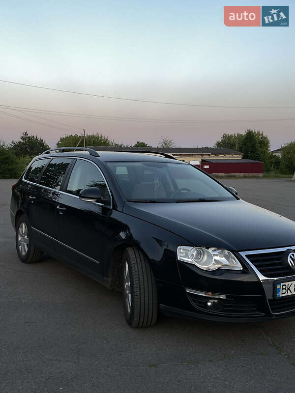 Універсал Volkswagen Passat 2006 в Вараші