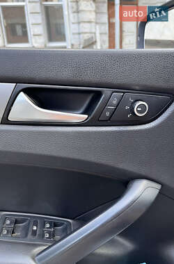 Седан Volkswagen Passat 2014 в 