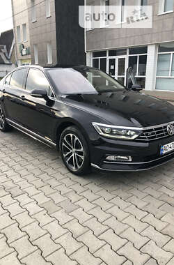 Седан Volkswagen Passat 2018 в Хусті