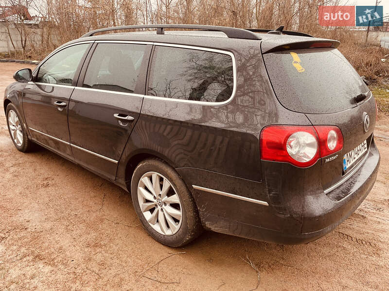 Універсал Volkswagen Passat 2010 в Коростені
