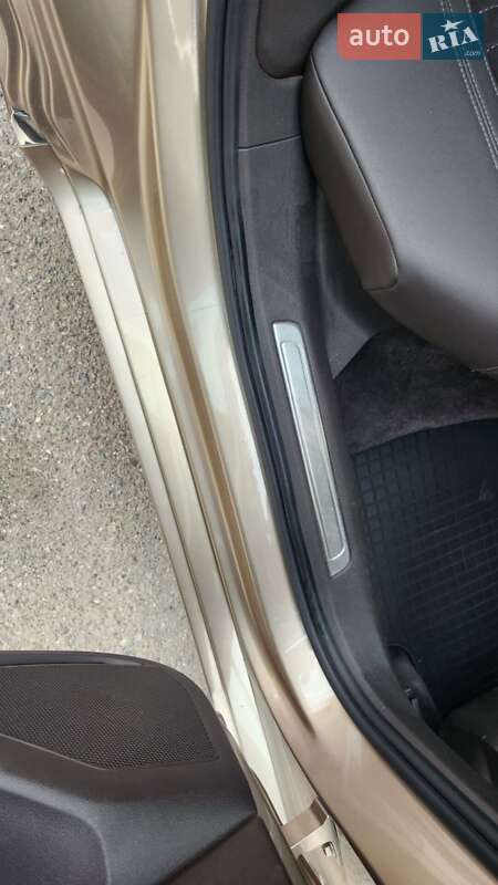 Седан Volkswagen Passat 2015 в Долинській