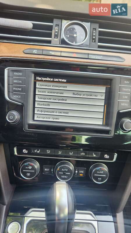 Седан Volkswagen Passat 2015 в Долинській