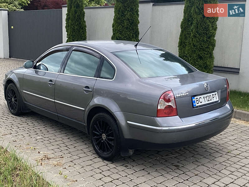 Седан Volkswagen Passat 2005 в Львові