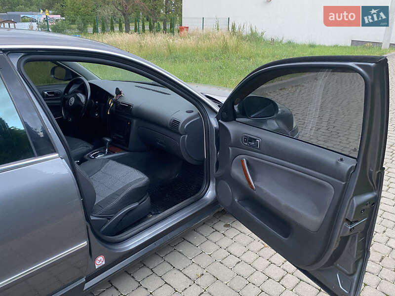 Седан Volkswagen Passat 2005 в Львові