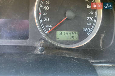 Универсал Volkswagen Passat 2001 в 