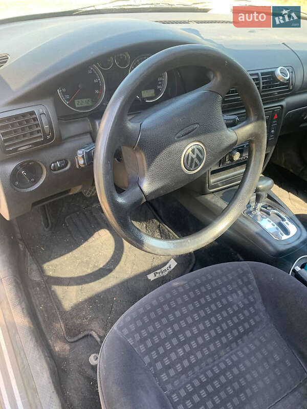 Универсал Volkswagen Passat 2001 в Киеве