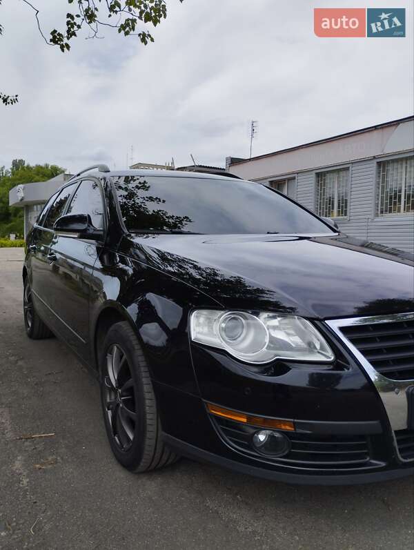 Универсал Volkswagen Passat 2009 в Запорожье