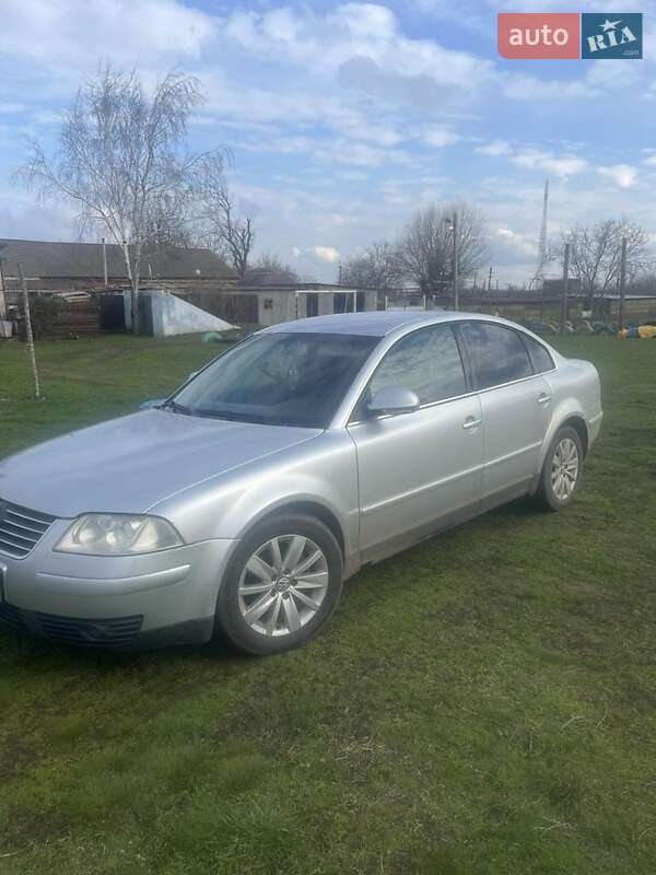 Седан Volkswagen Passat 2004 в Одесі