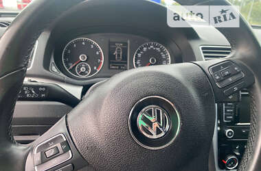 Седан Volkswagen Passat 2013 в Виннице