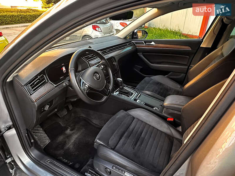 Универсал Volkswagen Passat 2018 в Львове