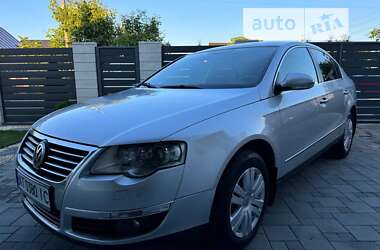 Седан Volkswagen Passat 2008 в Ивано-Франковске