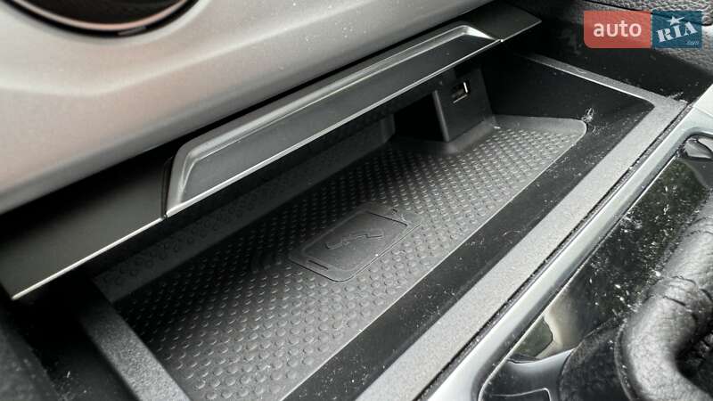 Универсал Volkswagen Passat 2018 в Киеве