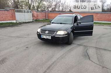 Універсал Volkswagen Passat 2001 в Дрогобичі