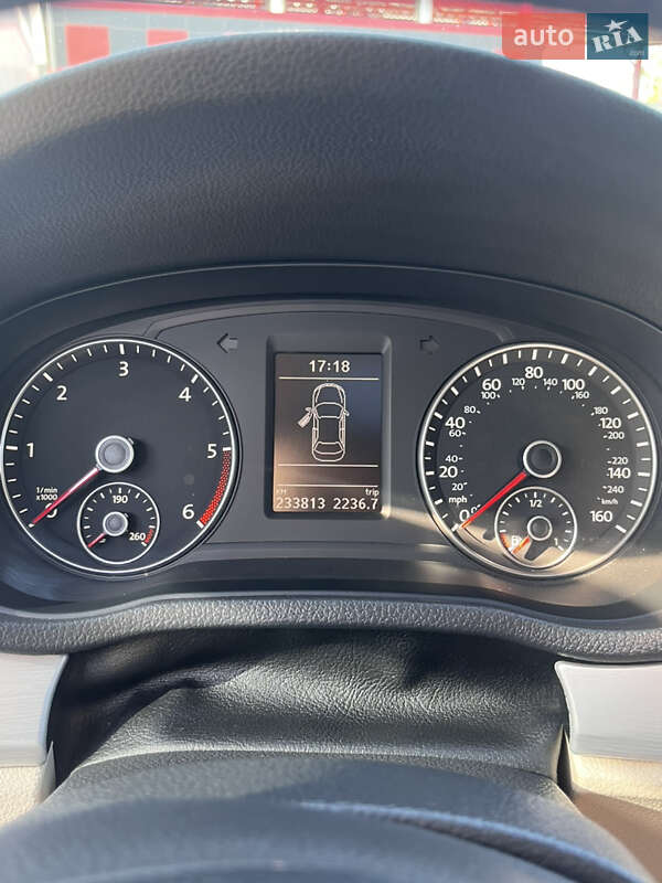 Седан Volkswagen Passat 2012 в Ивано-Франковске фото 12 Седан Volkswagen Passat 2012 в Ивано-Франковске