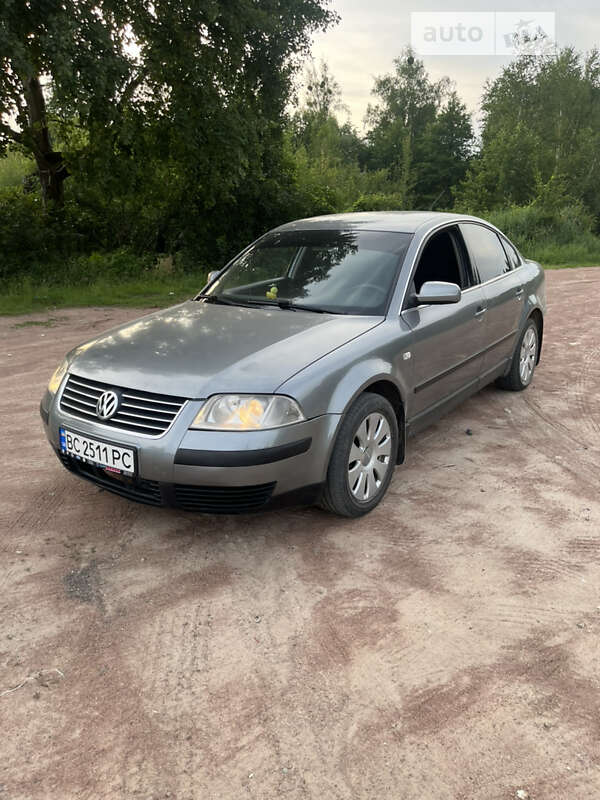 Седан Volkswagen Passat 2001 в Житомирі