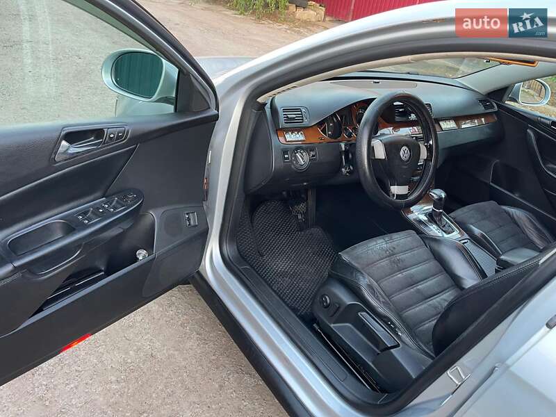 Седан Volkswagen Passat 2006 в Одессе